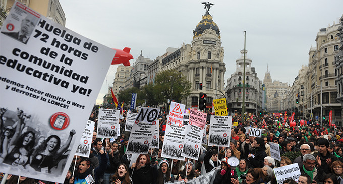 Miles de personas claman en Madrid contra Wert y la ley de Educación