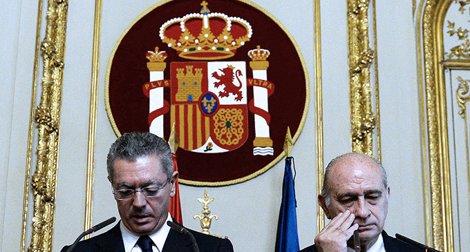 Del ‘vienen los comunistas’ al ‘como dios manda’: La España franquista de hoy