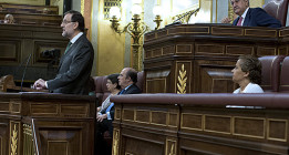 Rajoy opta por un discurso triunfalista y promete bajadas de impuestos
