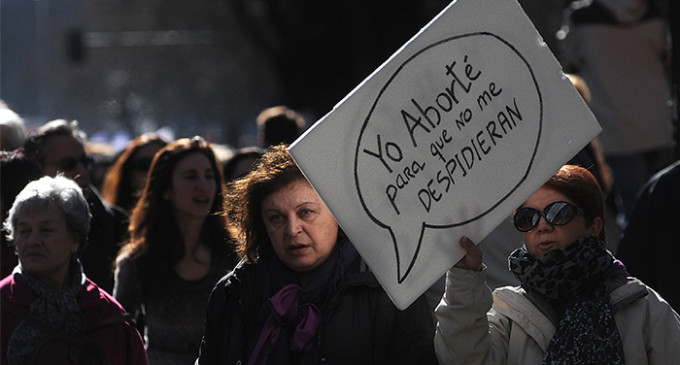 La reforma del aborto y Gallardón dividen en dos el Congreso