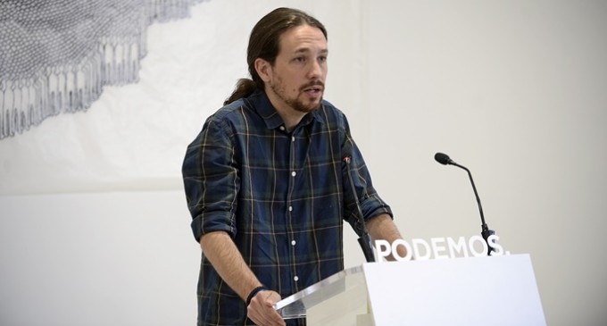 Iglesias advierte a IU de que Podemos no será su “balsa de salvamento”