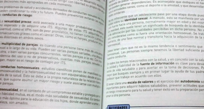 Un libro de texto de Biología de SM alecciona contra las “conductas homosexuales”