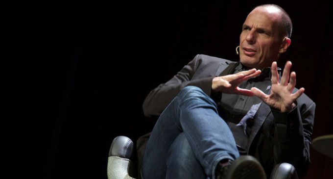 Varoufakis llama a crear un movimiento paneuropeo para articular luchas