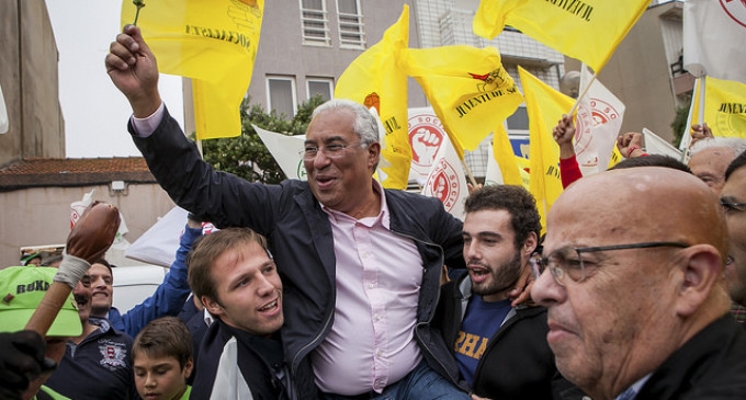 La unión de la izquierda tumba al gobierno conservador en Portugal