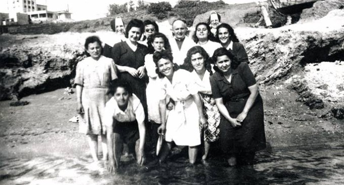 Un álbum fotográfico para recuperar la memoria de Palestina antes de 1948