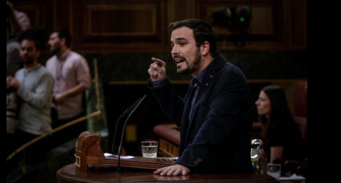 Alberto Garzón ataca al PSOE por no cuestionar las estructuras de poder