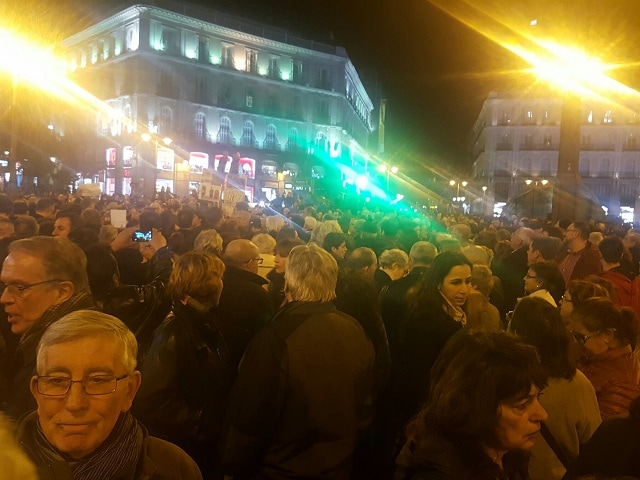 Concentración en la Puerta del Sol (Madrid) tras la sentencia del caso Nóos, el 24 de febrero de 2017.
