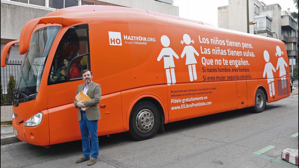 Bus tránsfobo de Hazte Oír. I La Marea