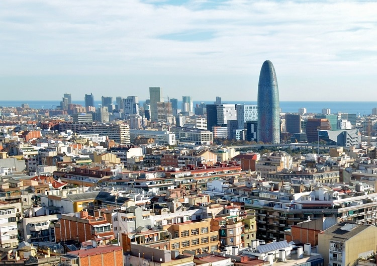 Vista de Barcelona desde la Sagrada Familia. Foto: Selbymay.