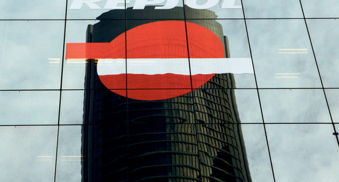 Repsol abandona las prospecciones en Canarias por no ser rentables
