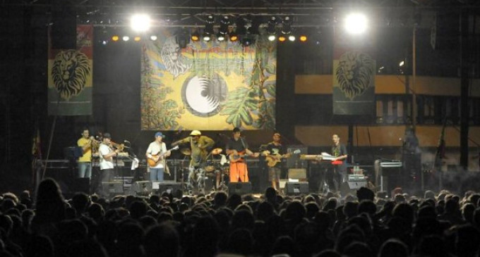 Música reggae y debate social se fusionan en Benicàssim