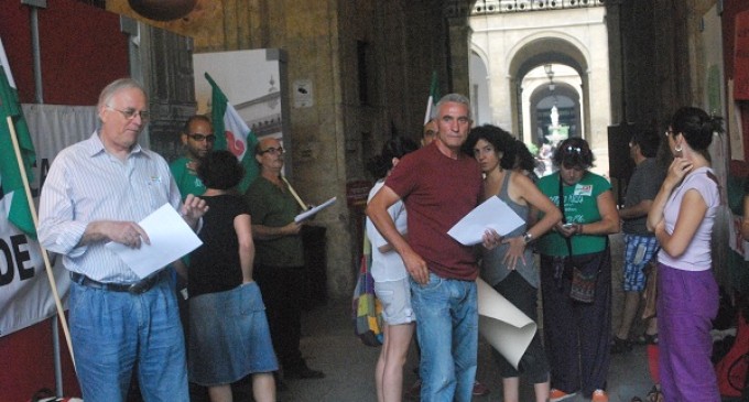 El SAT ocupa el rectorado de la Universidad de Sevilla