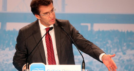 Feijóo se aferra al diputado 38 para evitar un frente de izquierdas en Galicia