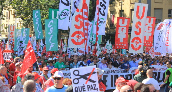 Las protestas de la Cumbre Social calientan motores para una huelga