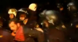 “Uno de los antidisturbios se fijó en mí, me apuntó y dijo: ‘A por ese’”