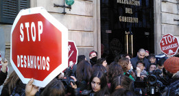 La ILP contra los abusos hipotecarios supera las 500.000 firmas