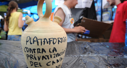 <em>Madrid 2015: se escribe agua, se lee democracia</em>