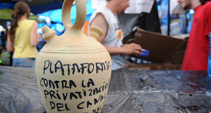 <em>Madrid 2015: se escribe agua, se lee democracia</em>