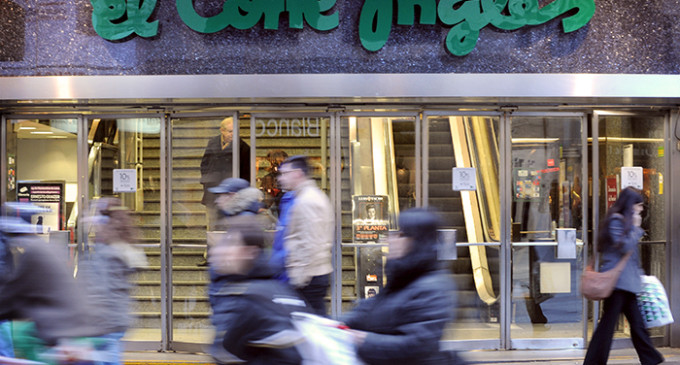 Canal de Isabel II gasta medio millón de euros en vestuario de El Corte Inglés