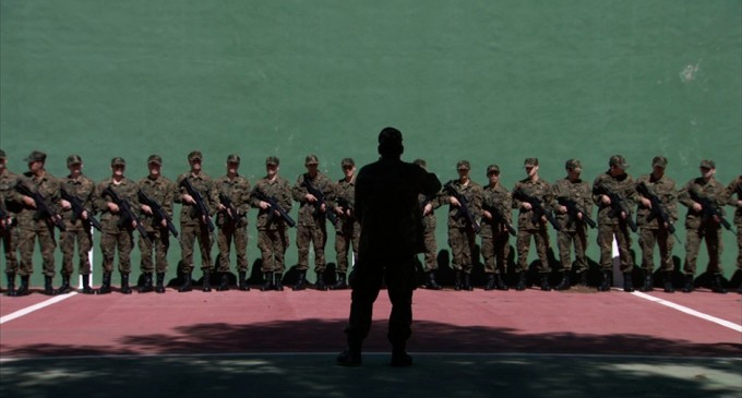 Una mirada perpleja filma el Ejército del Aire