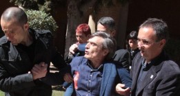 Hambre de Justicia lleva su protesta ante la presidenta de Aragón