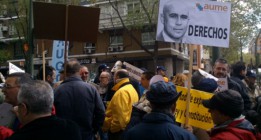 “Los militares no nos metemos en política, sólo reclamamos derechos profesionales”