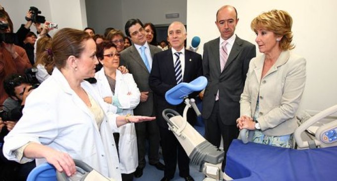 La empresa del ex consejero de Sanidad de Madrid Lamela gestiona un hospital que él adjudicó