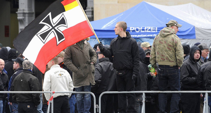 Los nazis imponen la ley del odio en un barrio de Berlín
