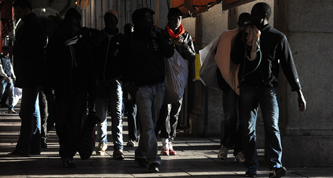 España paga 400 euros a víctimas de trata y tortura para que vuelvan a sus países