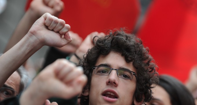 La manifestación del 1 de mayo reúne a decenas de miles de personas en todo el Estado