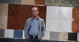 Enrique de Castro, cura: “El Vaticano tendría que desaparecer, como Estado y como banco”