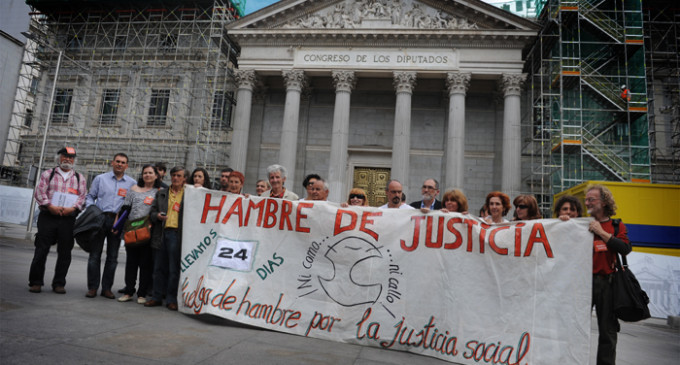 ‘Hambre de Justicia’ llega al Congreso de la mano de Izquierda Plural