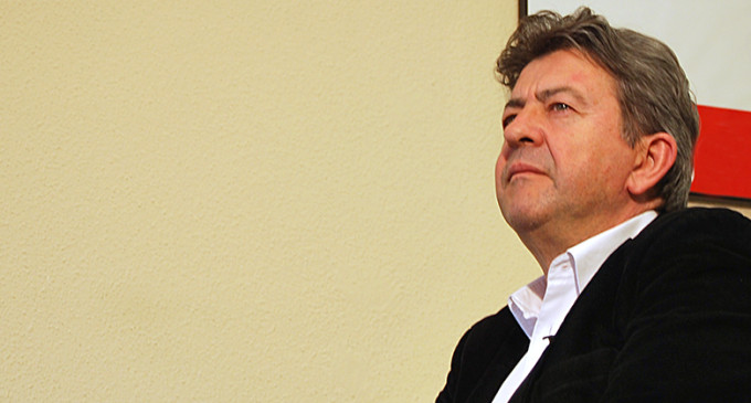 Jean-Luc Mélenchon: “La prioridad es iniciar un nuevo proceso constituyente”