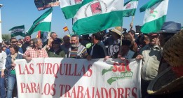 Jornaleros del SAT acampan en la puerta de Las Turquillas indefinidamente