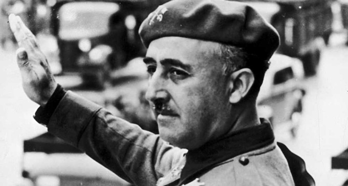 El Gobierno no exige a la Fundación Franco devolver documentación original secreta