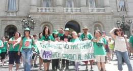 Barcelona recibe a la marcha antidesahucios camino de Bruselas