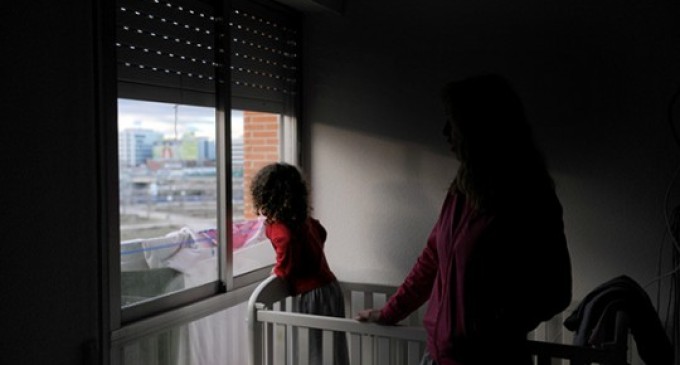 Una asociación denuncia cien casos de abusos como el de la niña que grabó a su padre