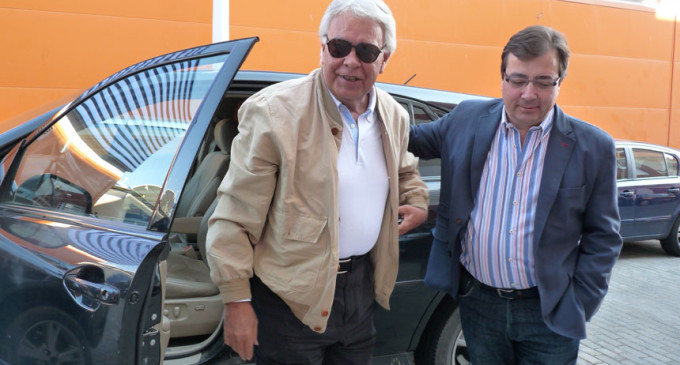 Felipe González crea una fundación con su nombre y presidida por él mismo para estudiar su figura