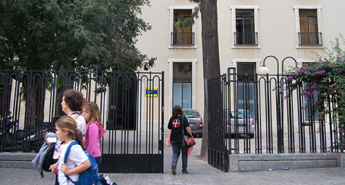 La falta de dinero para becas convierte la universidad en un privilegio