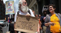 Miles de personas protestan en Washington contra el espionaje de su Gobierno