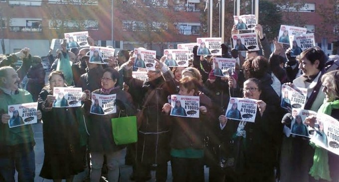 Un diputado del PP denuncia por lo penal a una activista de la PAH tras un escrache