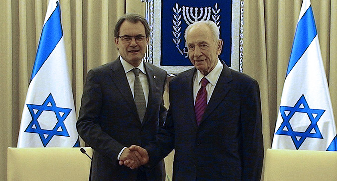 <em>Fins quan la complicitat amb l’Estat d’Israel?</em>