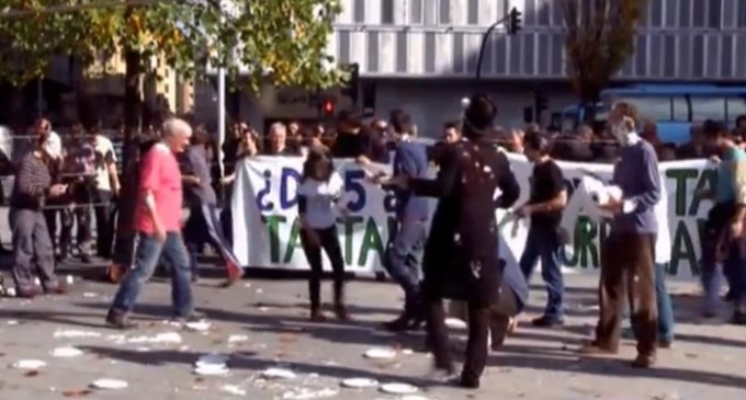 Dos años de cárcel por lanzar una tarta a la presidenta de Navarra