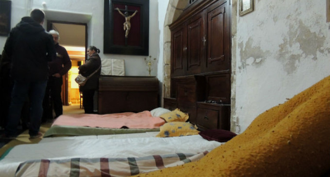Encerrados en la concatedral de Mérida para combatir la pobreza en Extremadura