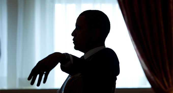 <em>Obama viola la Carta de Derechos del pueblo estadounidense</em>