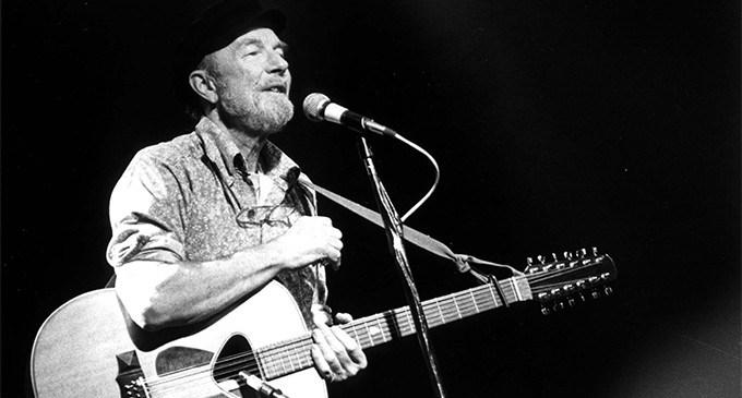Muere Pete Seeger, el cantautor ‘yanki’ que no se olvidó de las Brigadas Internacionales
