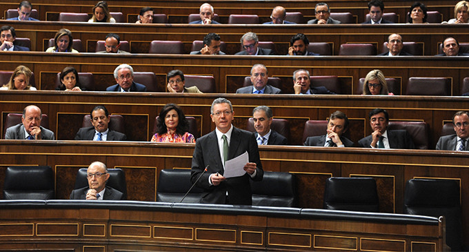 El PP apoya en bloque su ley del aborto