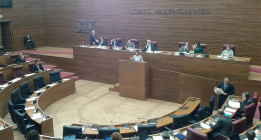 El PP vacía de plenos las Cortes valencianas