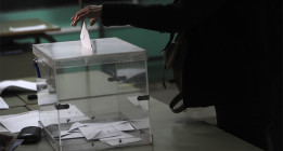 Las dificultades para el voto rogado, un escándalo democrático