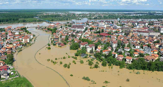 <em>Inundaciones en Serbia: Many voices… pocas nueces</em>